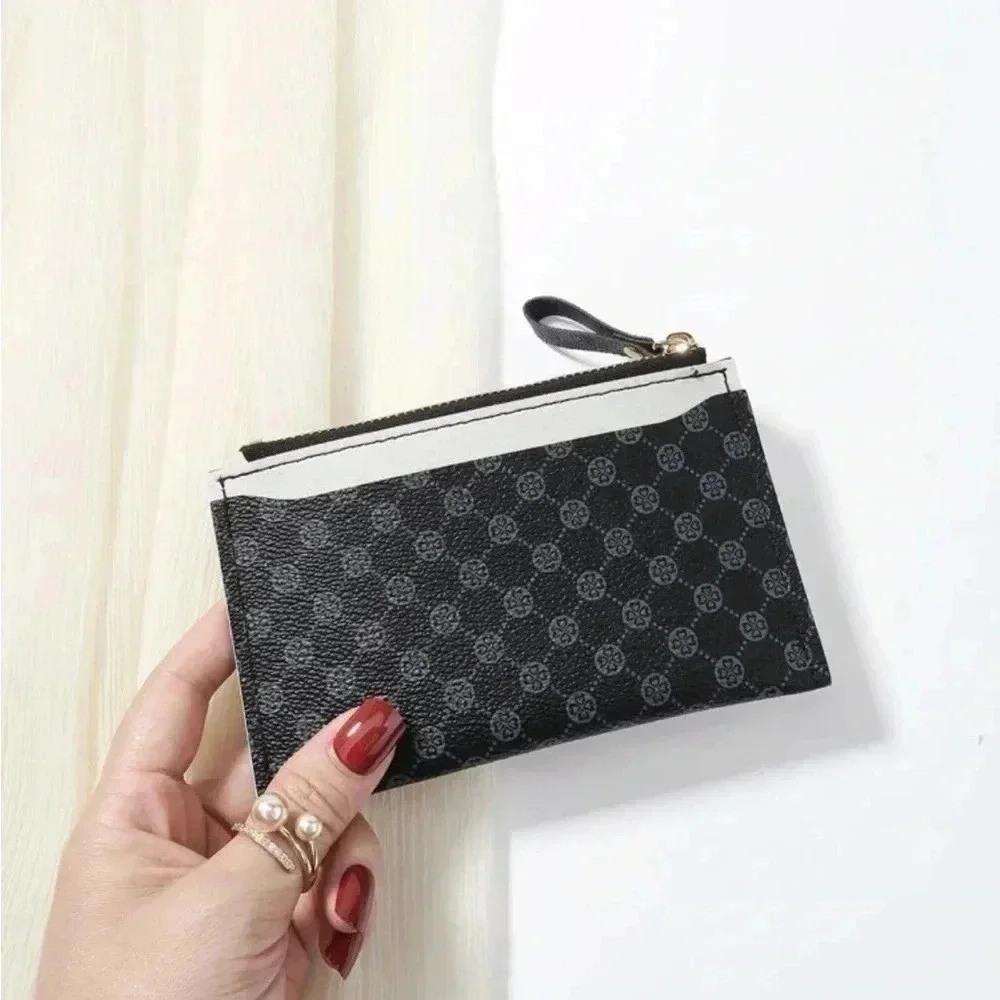 ⚠️Clearance Black And White Patterned Print Cardholder / Wallet - Picture 2 of 5